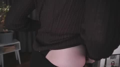 Elisabeth or Lisa online show from October 2025 08:38:01 PM