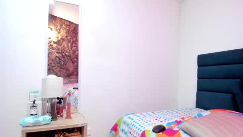 Snapshot of lisa_white_ chatting on February 2025 09:25:01 PM lisa white online show from February 2025 09:25:01 PM