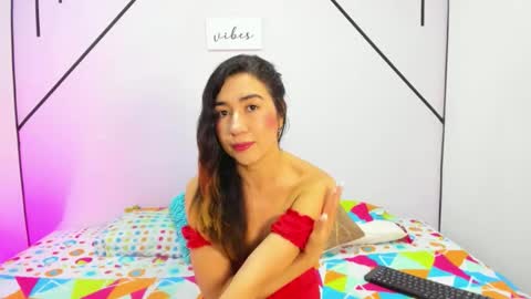 lisa white  online show from November 2025 12:49:01 PM