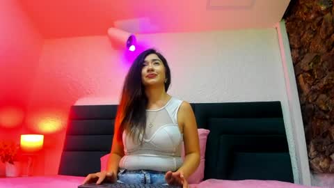 lisa white  online show from March 2026 03:39:01 AM