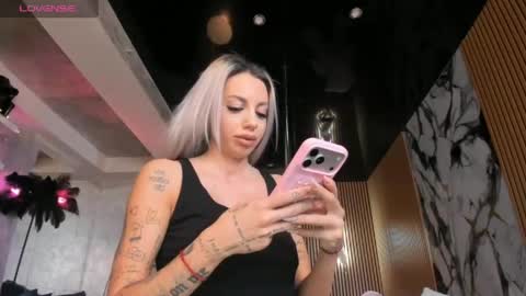 onlyfans-lisaakira instagram-lisaakira9  twitter-lisaakira4 online show from April 2026 06:25:01 AM