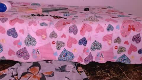 lisagirlnice19 online show from February 2026 02:07:01 PM