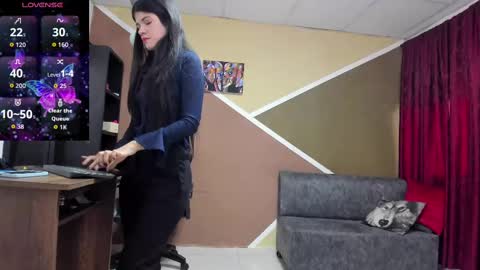 Lisa Gray Independent Model online show from September 2025 07:29:01 PM