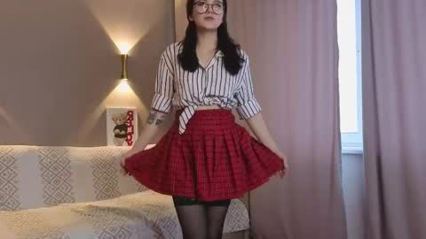 Kira online show from April 2026 06:11:01 AM