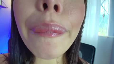 Lisbet online show from February 2025 05:35:01 PM