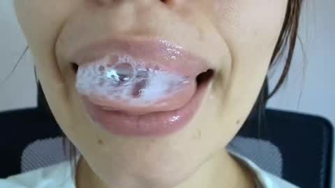 Lisbet online show from September 2025 09:14:02 PM