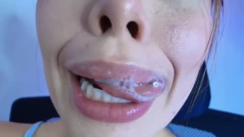 Lisbet online show from February 2026 08:27:02 PM