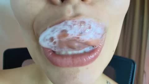 Lisbet online show from April 2026 10:55:02 PM