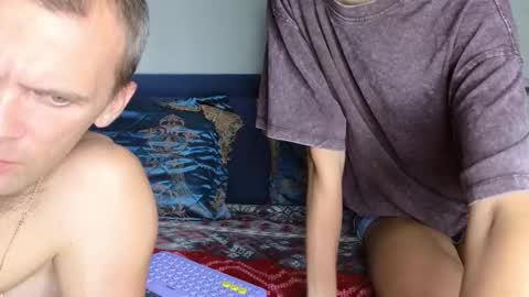 Snapshot of lisi4ka_basik33 chatting on September 2025 05:01:02 PM Kris Maks online show from September 2025 05:01:02 PM