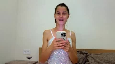 Snapshot of lisi4ka_basik33 chatting on October 2025 05:22:01 PM Kris Maks online show from October 2025 05:22:01 PM