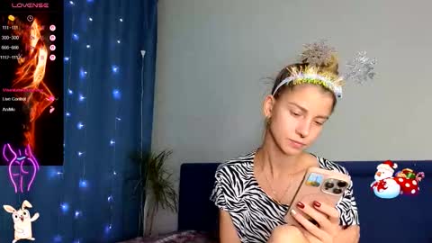 Snapshot of lisi4ka_basik33 chatting on January 2026 05:27:02 PM Kris Maks online show from January 2026 05:27:02 PM