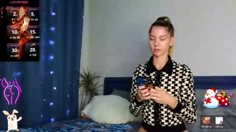 Snapshot of lisi4ka_basik33 chatting on January 2026 05:40:01 PM Kris Maks online show from January 2026 05:40:01 PM