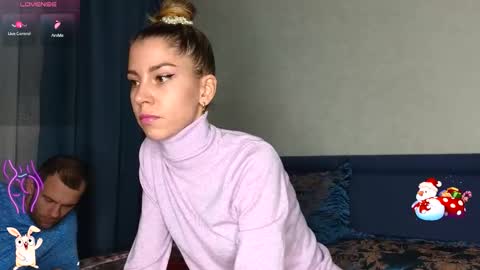 Snapshot of lisi4ka_basik33 chatting on February 2026 03:11:01 PM Kris Maks online show from February 2026 03:11:01 PM