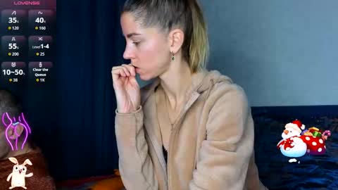 Snapshot of lisi4ka_basik33 chatting on February 2026 05:18:02 PM Kris Maks online show from February 2026 05:18:02 PM