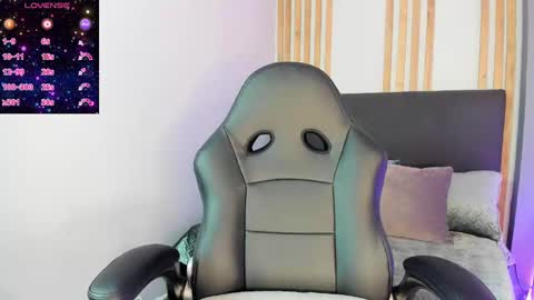  lisie tigth  online show from November 2025 04:00:01 AM