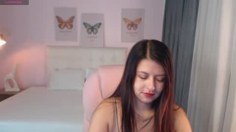 Snapshot of liss_black chatting on December 2024 12:24:01 PM Andrea online show from December 2024 12:24:01 PM