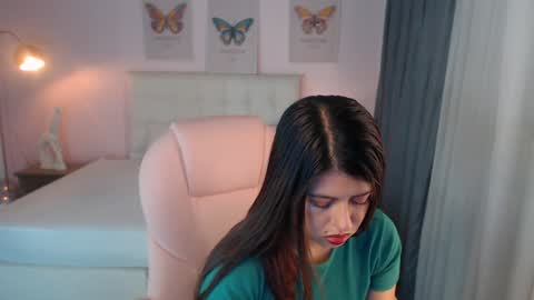 Snapshot of liss_black chatting on January 2025 12:30:01 PM Andrea online show from January 2025 12:30:01 PM