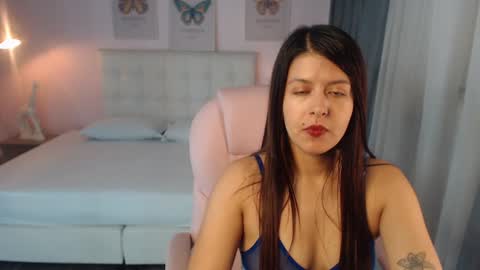 Snapshot of liss_black chatting on January 2025 03:29:02 PM Andrea online show from January 2025 03:29:02 PM