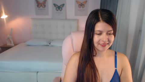 Snapshot of liss_black chatting on January 2025 06:31:01 PM Andrea online show from January 2025 06:31:01 PM