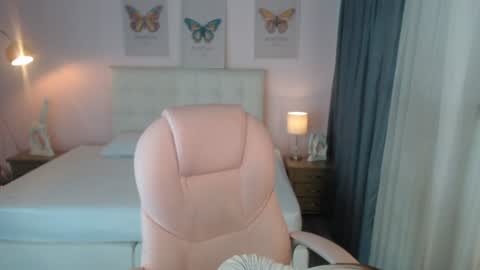 Snapshot of liss_black chatting on January 2025 12:41:02 PM Andrea online show from January 2025 12:41:02 PM