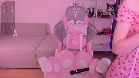 Snapshot of lissa__fox chatting on September 2025 12:32:02 PM lissa online show from September 2025 12:32:02 PM