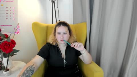 Snapshot of lissa_jamess chatting on November 2025 10:27:01 AM Lissa online show from November 2025 10:27:01 AM