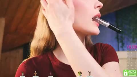 Snapshot of lissa_meooow chatting on May 2026 10:36:01 AM your Liza again. Next stream Dec. 1 at 2 or 3 GMT online show from May 2026 10:36:01 AM