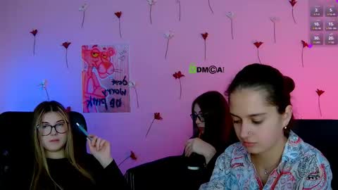 lissa_night online show from April 2026 07:07:02 PM