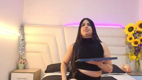 Snapshot of lissa_whitte chatting on November 2025 01:50:01 PM Lissa whitte online show from November 2025 01:50:01 PM