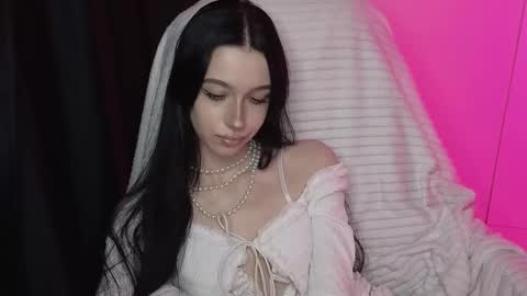 lissaelison online show from November 2025 08:43:01 PM