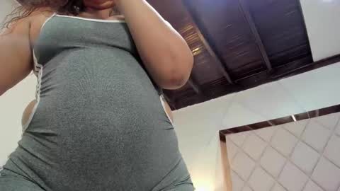 Snapshot of lissaharris chatting on November 2025 04:10:02 PM lissaharris online show from November 2025 04:10:02 PM