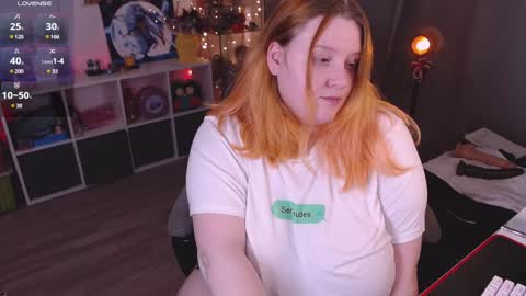 Snapshot of lissamuff chatting on January 2025 03:32:01 PM Lissa online show from January 2025 03:32:01 PM