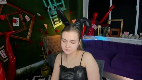 Lissa Telor online show from June 2026 02:33:01 PM