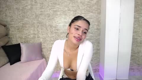 Snapshot of lissbrown chatting on November 2025 12:51:02 PM Liss Brown online show from November 2025 12:51:02 PM