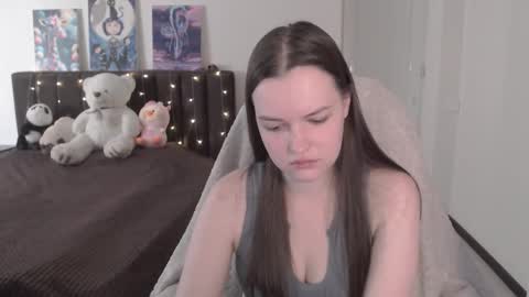 little__flowers online show from October 2025 06:56:02 AM