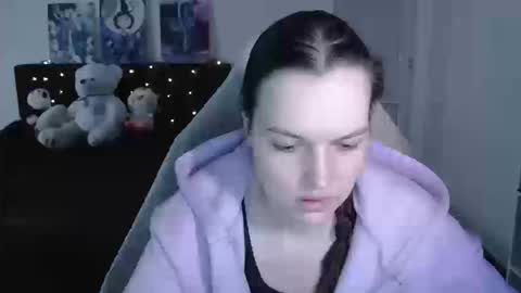 little__flowers online show from March 2026 11:04:01 AM