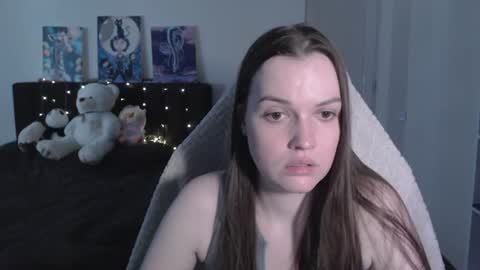 Snapshot of little__flowers chatting on June 2026 09:23:02 AM little__flowers online show from June 2026 09:23:02 AM