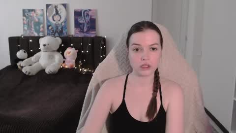Snapshot of little__flowers chatting on July 2026 07:33:01 AM little__flowers online show from July 2026 07:33:01 AM