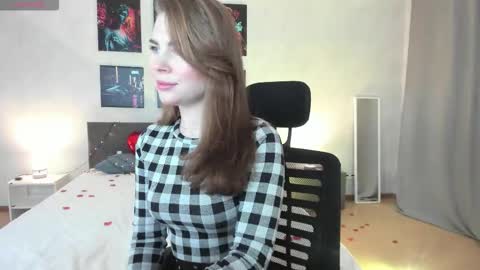 Snapshot of little__isabel chatting on February 2026 01:45:01 AM Isabel online show from February 2026 01:45:01 AM