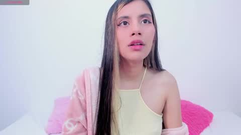 Snapshot of little_angelhot chatting on December 2024 07:03:01 AM angelica online show from December 2024 07:03:01 AM