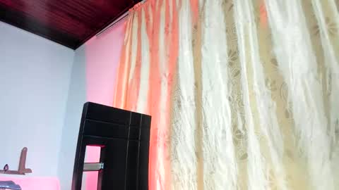 Aliciaparaisss online show from April 2026 03:06:01 AM