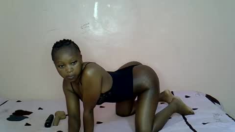 Snapshot of little_bellah chatting on February 2025 06:18:01 AM little_bellah online show from February 2025 06:18:01 AM