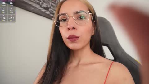 Help me reach 100 likes online show from November 2025 07:13:02 PM