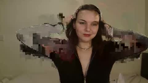 Snapshot of little_kinky_gal chatting on October 2025 07:14:01 PM little_kinky_gal online show from October 2025 07:14:01 PM