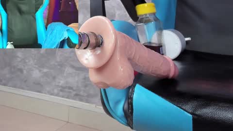 Lili online show from February 2025 01:15:01 AM