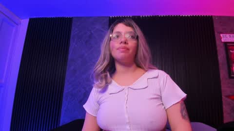 Maeve  online show from December 2024 03:53:01 AM