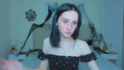 little_mollee online show from November 2025 09:28:01 PM
