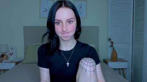 little_mollee online show from December 2025 10:26:01 PM
