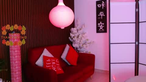 Snapshot of little_paulette chatting on November 2025 03:53:02 AM Paulette online show from November 2025 03:53:02 AM