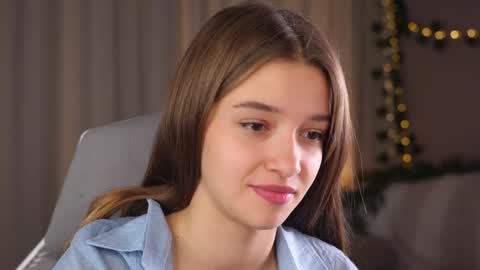 Snapshot of little_poetry chatting on September 2025 04:31:02 PM Kiki online show from September 2025 04:31:02 PM